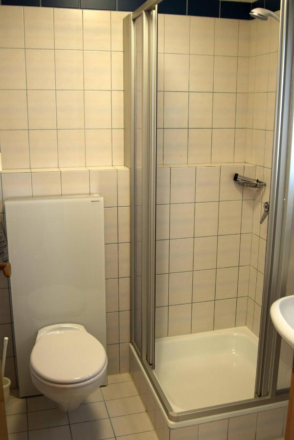 Hotel Gasthof Zum Loewen Velburg Quarto foto